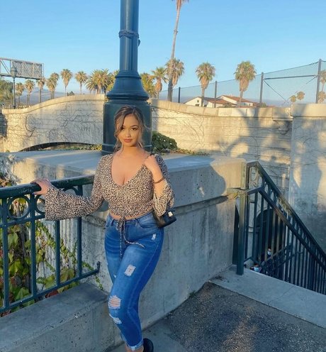 Punjabi Mami modèle chaud img