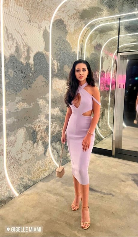 Serena Milan étoile magnifique archive