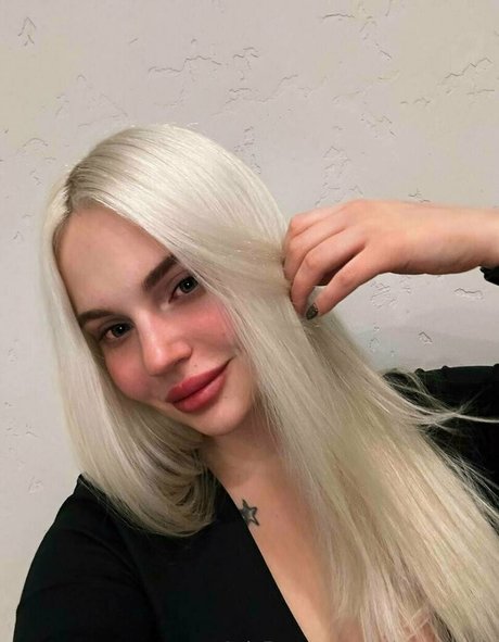 misss sandra vip modèle joli image