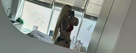 misss sandra vip modèle adulte image