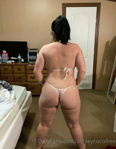 Ashley Coco modèle hd image