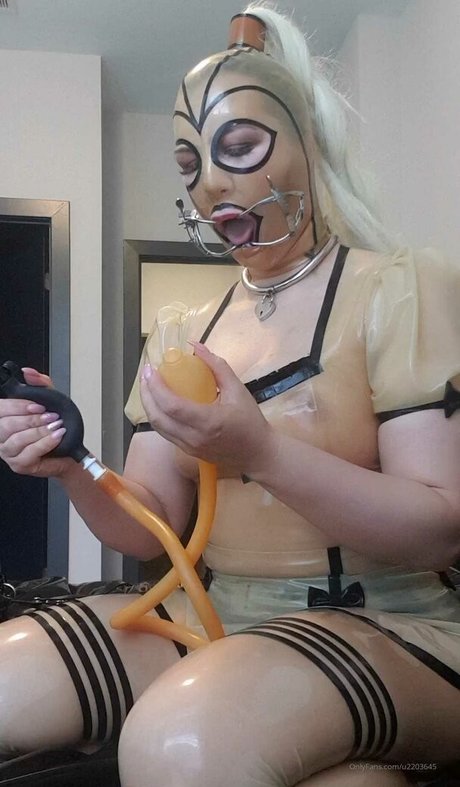 Lexy Doll modèle adulte photos