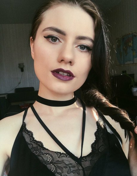 Nastya rosse joli modèle photo