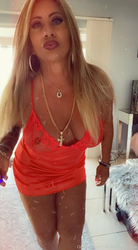 hottotrottotsfree étoile de l'art photo