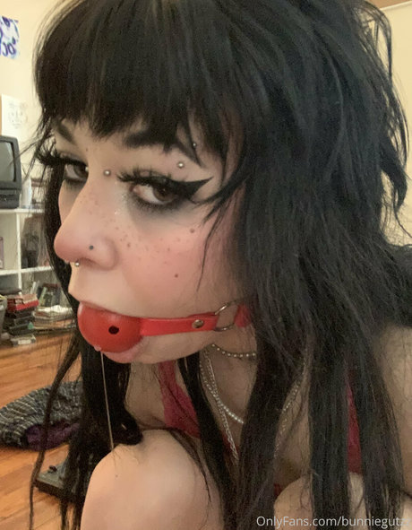 bunniegutzz star du porno exclusive galerie