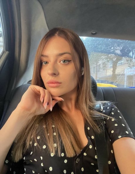 Hanarella jolie star du porno galerie