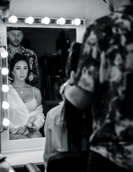 Giorgia Piscina star du porno gratuite img