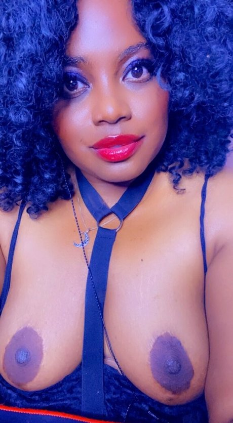 obeygoddesslivvy haut modèle photo