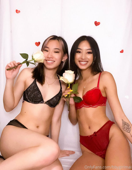 Bluekittyy top star photos