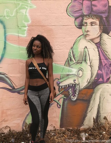 goddessdevyn star du porno hd des photos