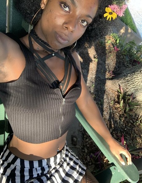 goddessdevyn modèles nus collection