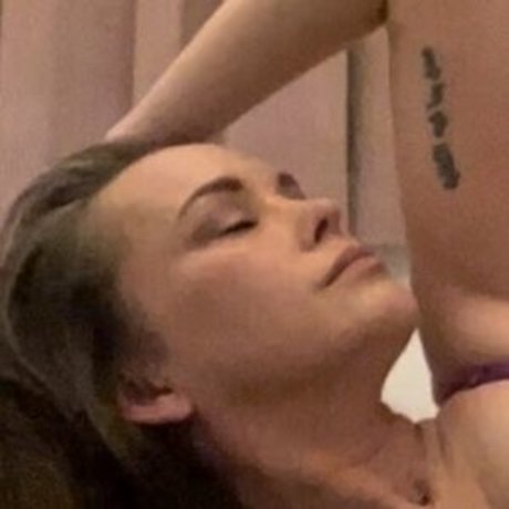 Bathtimebetty sexe star galeries