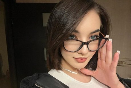 KateMeina actrice nue image