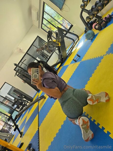 ritasmile modèle de sexe images