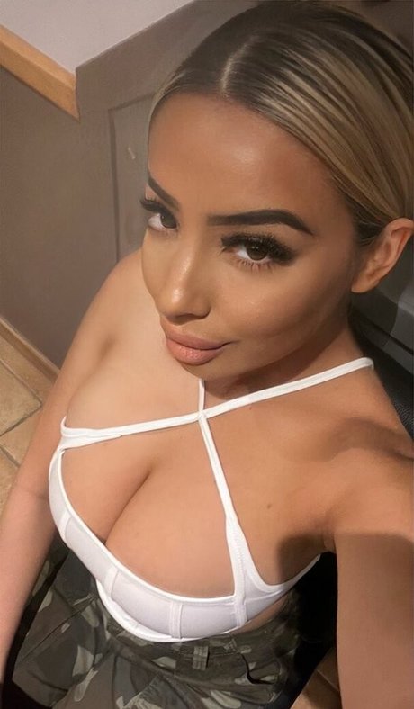 Luxuryysana MYM star du porno érotique galerie