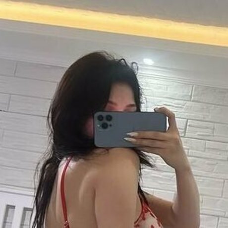 CER actrice de nus images