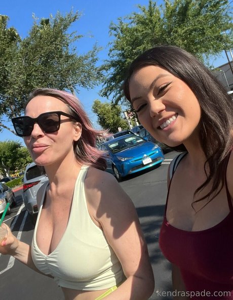 infirmière brune onlyfans belle définition images