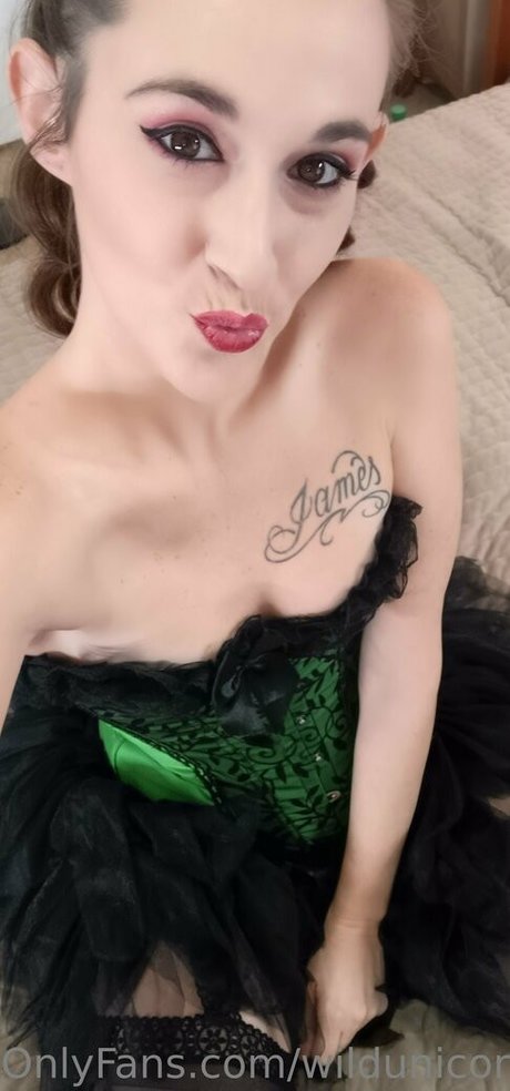 wildunicorninpink meilleure actrice des photos