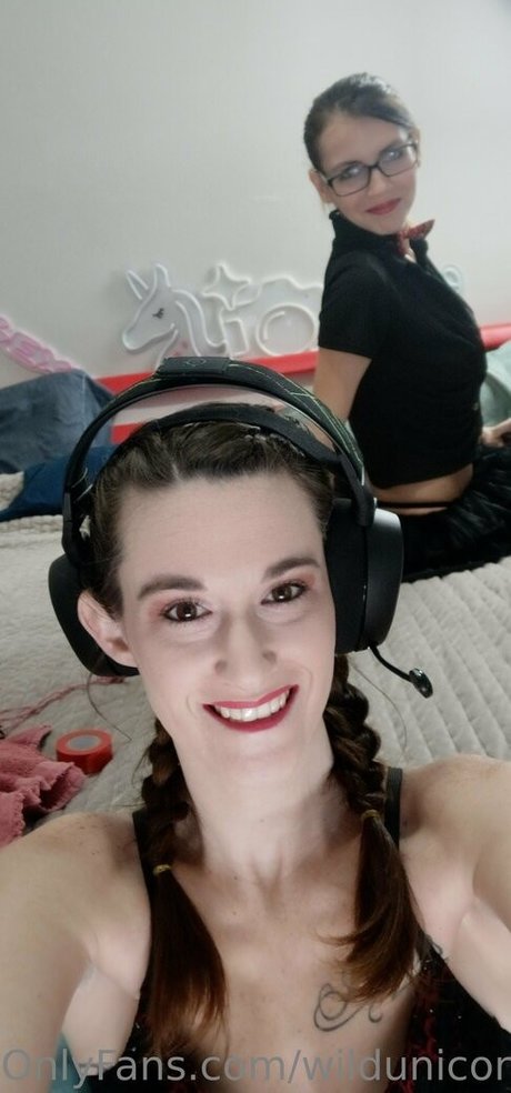 wildunicorninpink actrice exclusive des photos