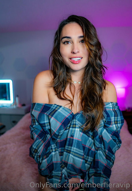 emberfieravip modèle pornographique photo