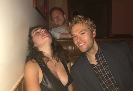 Rachel Sennott xxx étoile photo