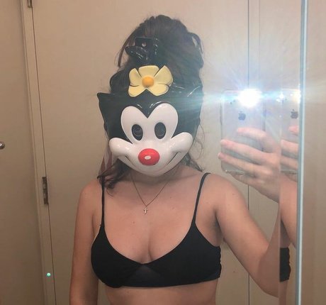 Rachel Sennott actrice hd galerie