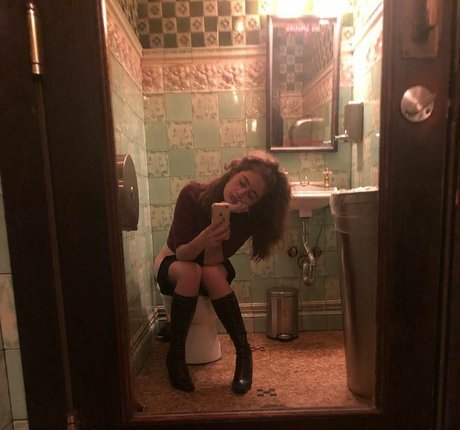 blonde aux gros seins onlyfans hd xxx archive