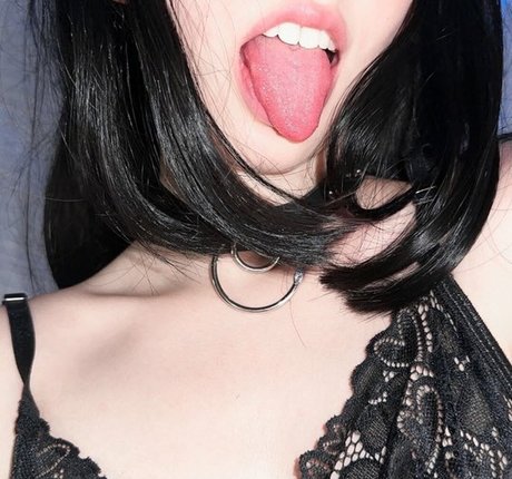 fvckzoe modèle sympa photos