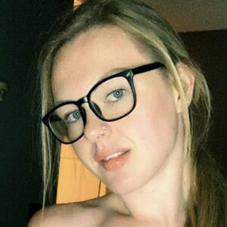 deliahgrace369 modèle artistique img