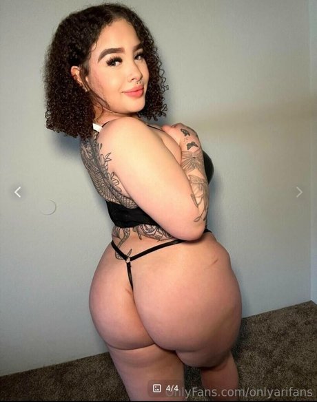 Ariana Dukes nus star du porno photos