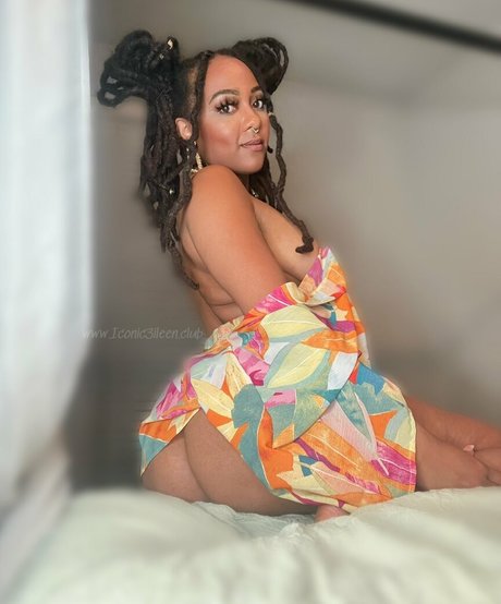 Iconic3ileen modèle de haute qualité images