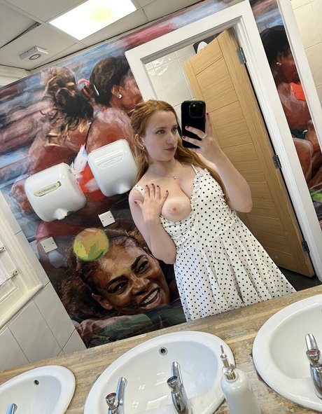 Unseen Greene modèle porno images