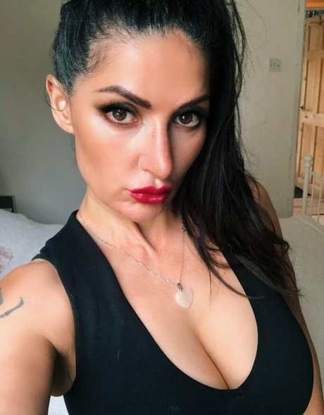 Hottash33 actrice galeries