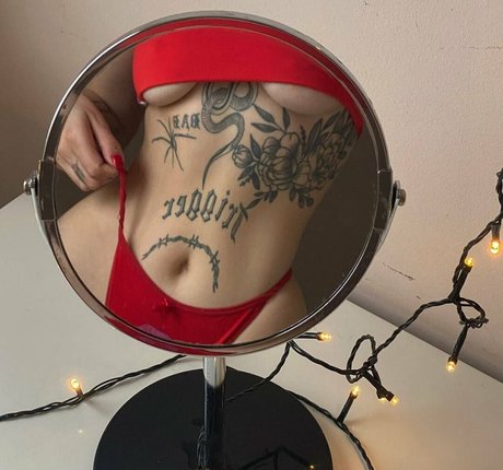 blonde aux gros seins onlyfans chaud xxx photos