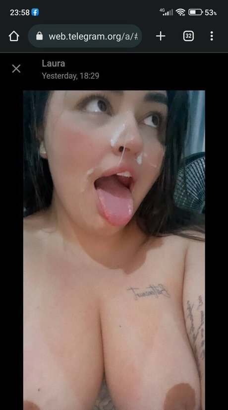 Laura Bittencourt modèle exclusif des photos