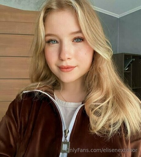 elisenextdoor meilleure star du porno image