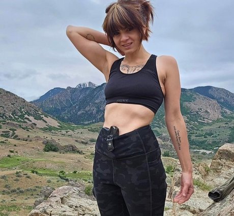 Kellie Hanssen actrice exclusive des photos