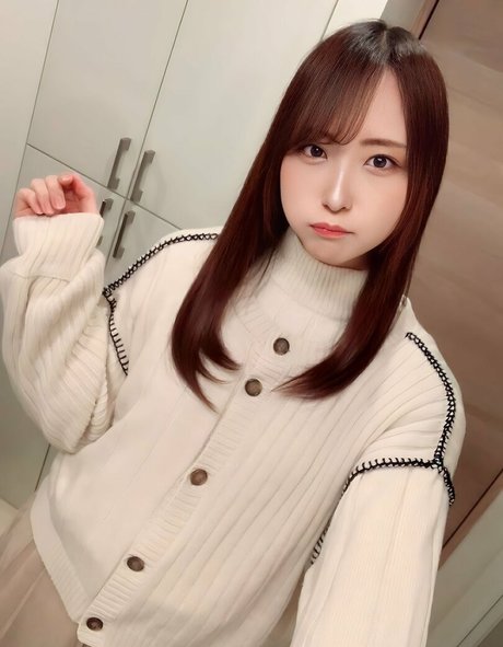 Momiji Joso modèle des photos