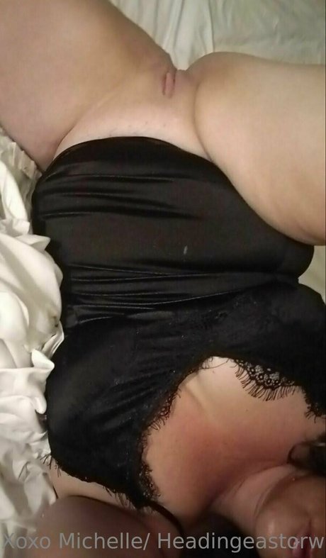 gros seins branlette espagnole onlyfans hd parfait image