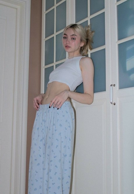 adelewilson__ star du porno chaud image