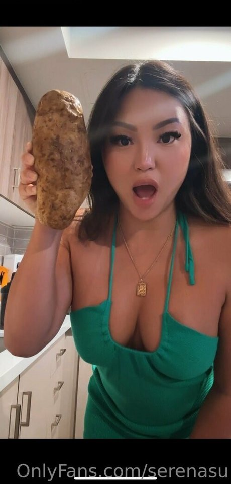 serenasu modèle porno image