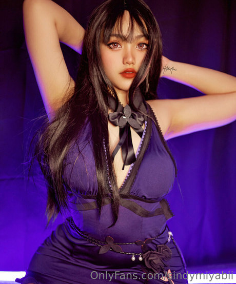 sindymiyabii modèle érotique galeries
