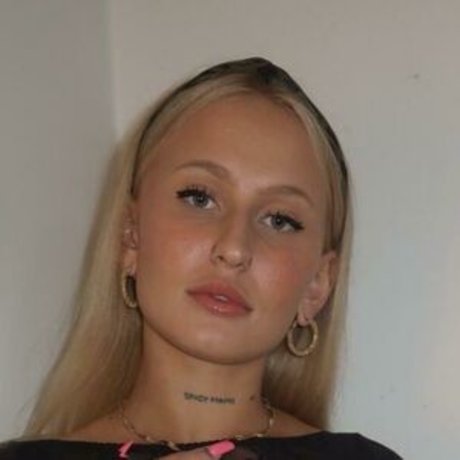 Elin Junkergard star pornographique image