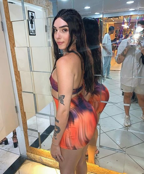 Allanafrra actrice adulte photo