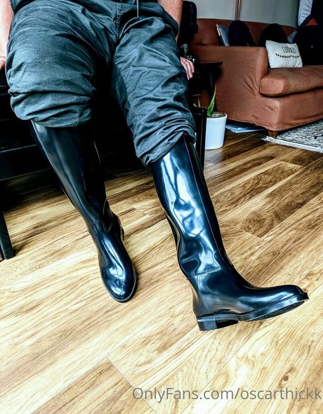 oscarthickk actrice artistique galeries