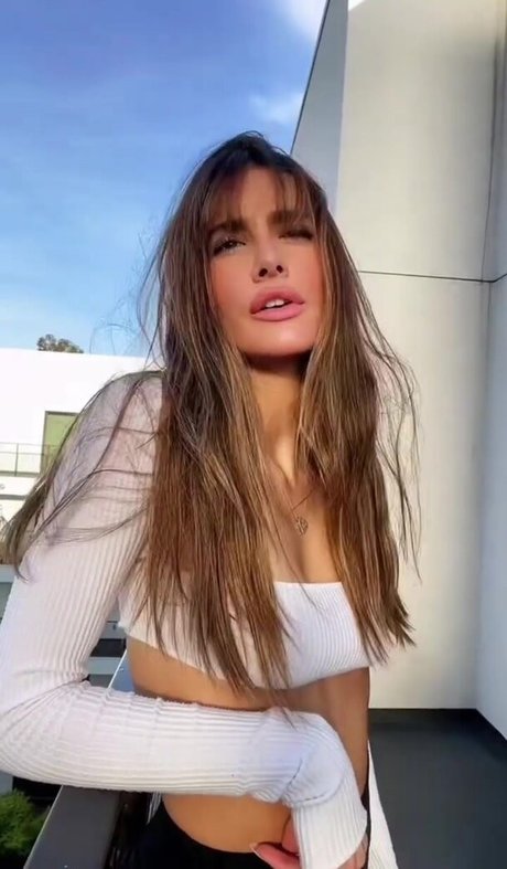 Olga Safari étoile exclusive images