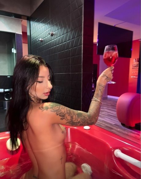 Bruna Fortaleza nus star du porno galeries