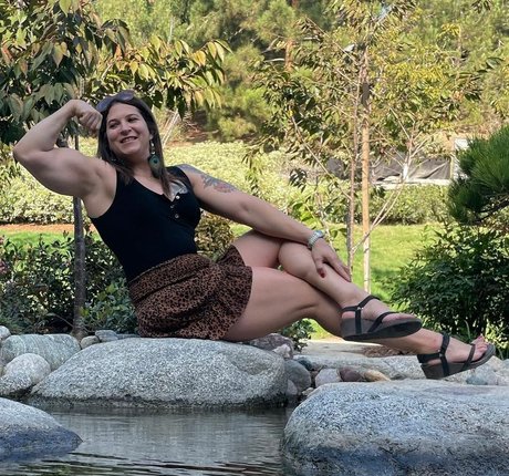 Eva The Supergirl meilleure actrice collection