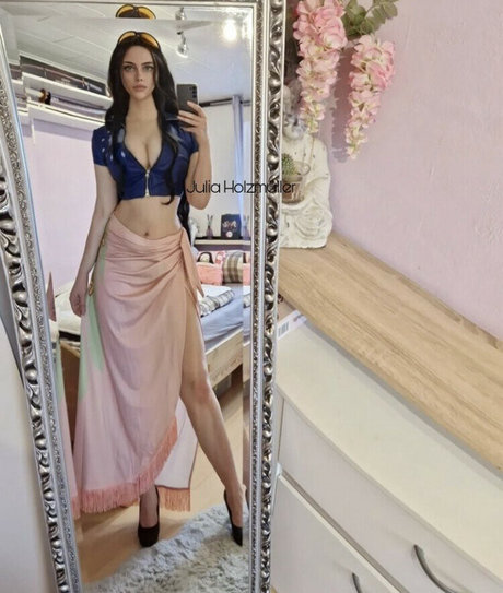 Julia Holzmuller star du porno adulte image