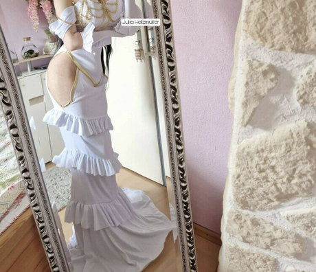 Julia Holzmuller étoile xxx archive